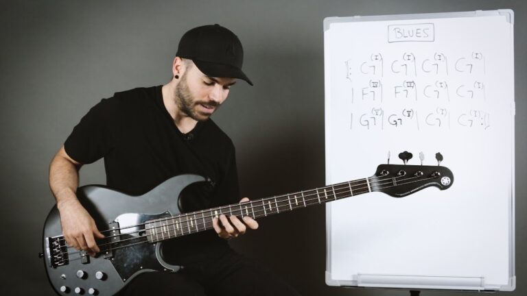 Cómo tocar solos de blues en el contrabajo eléctrico vertical
